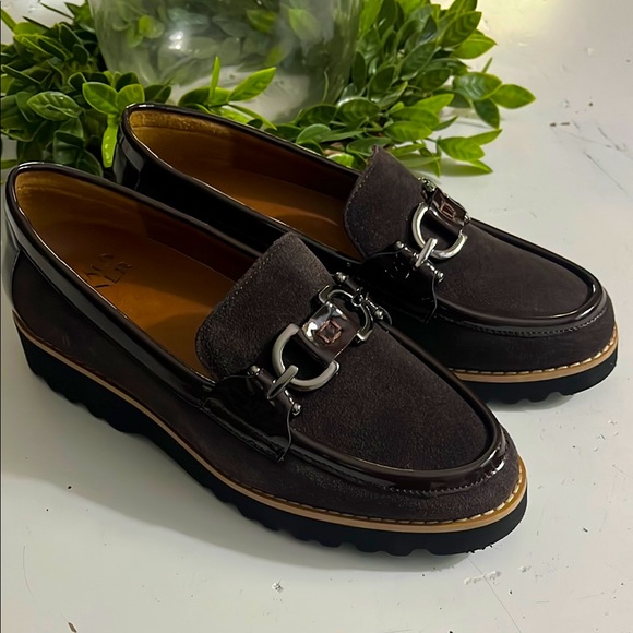 Donald J. Pliner Clio Loafer - Picture 3 of 13